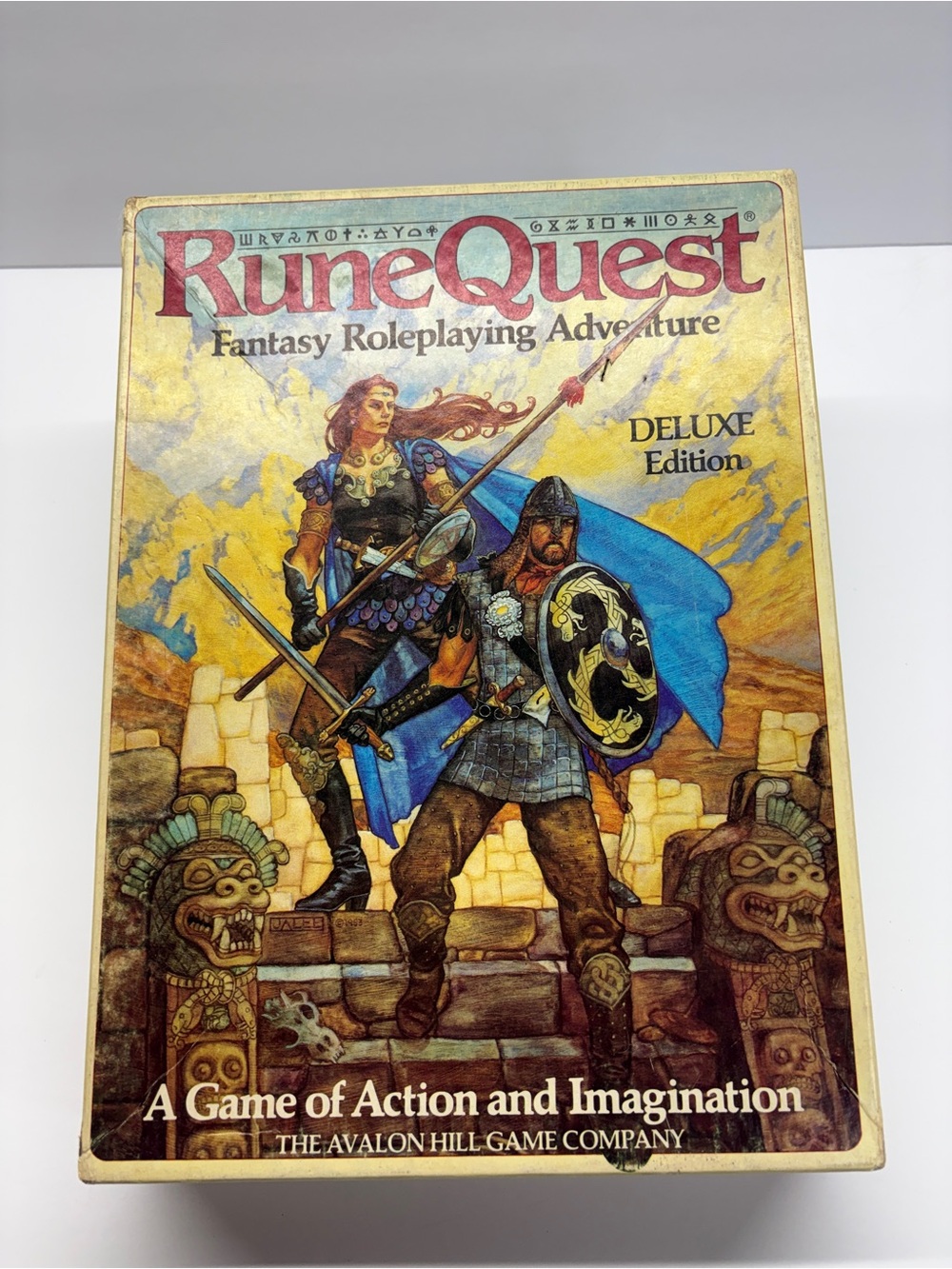 Vintage 1984 RuneQuest Deluxe 3rd Edition Avalon Hill Chaosium RPG Box Set